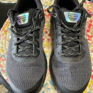 Under Armour size 9 excellent condition